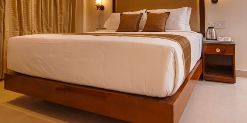 Hotel-Comorin-Grand-Double-Bed-Room