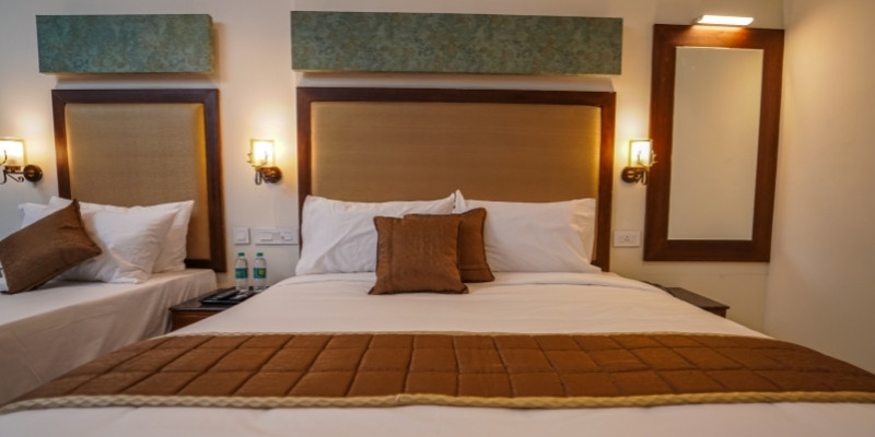 Hotel-Comorin-Grand-Triple-Room